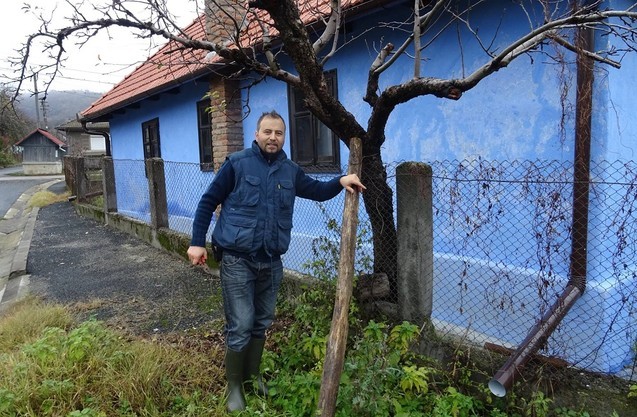Un român stabilit în Germania a investit 16.000 de euro, pentru a readuce la viață o veche casă țărănească